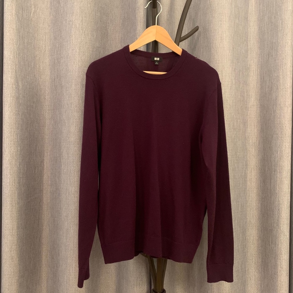 Maroon Uniqlo Sweater